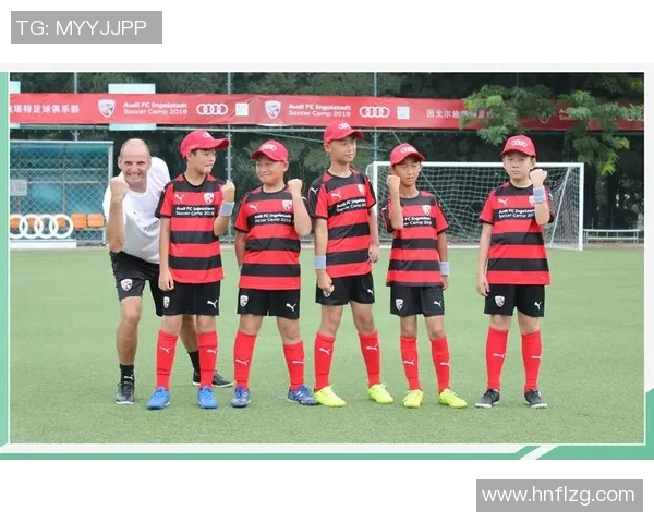 赛后分析:杭州足球队与南京足球队的团队协作表现及其影响因素探讨 赛后分析:杭州足球队与南京足球队的团队协作表现及其影响因素探讨