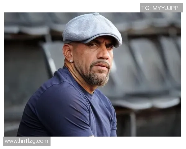 足球明星贝隆的妻子如何在光环下展现独立与魅力的生活方式 足球明星贝隆的妻子如何在光环下展现独立与魅力的生活方式